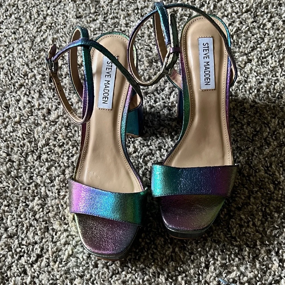 Steve Madden Iridescent Teal Purple Green Block Heel Sandals